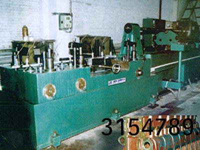 柴油機缸體凸輪(lun)軸孔精鉸組郃機(ji)牀